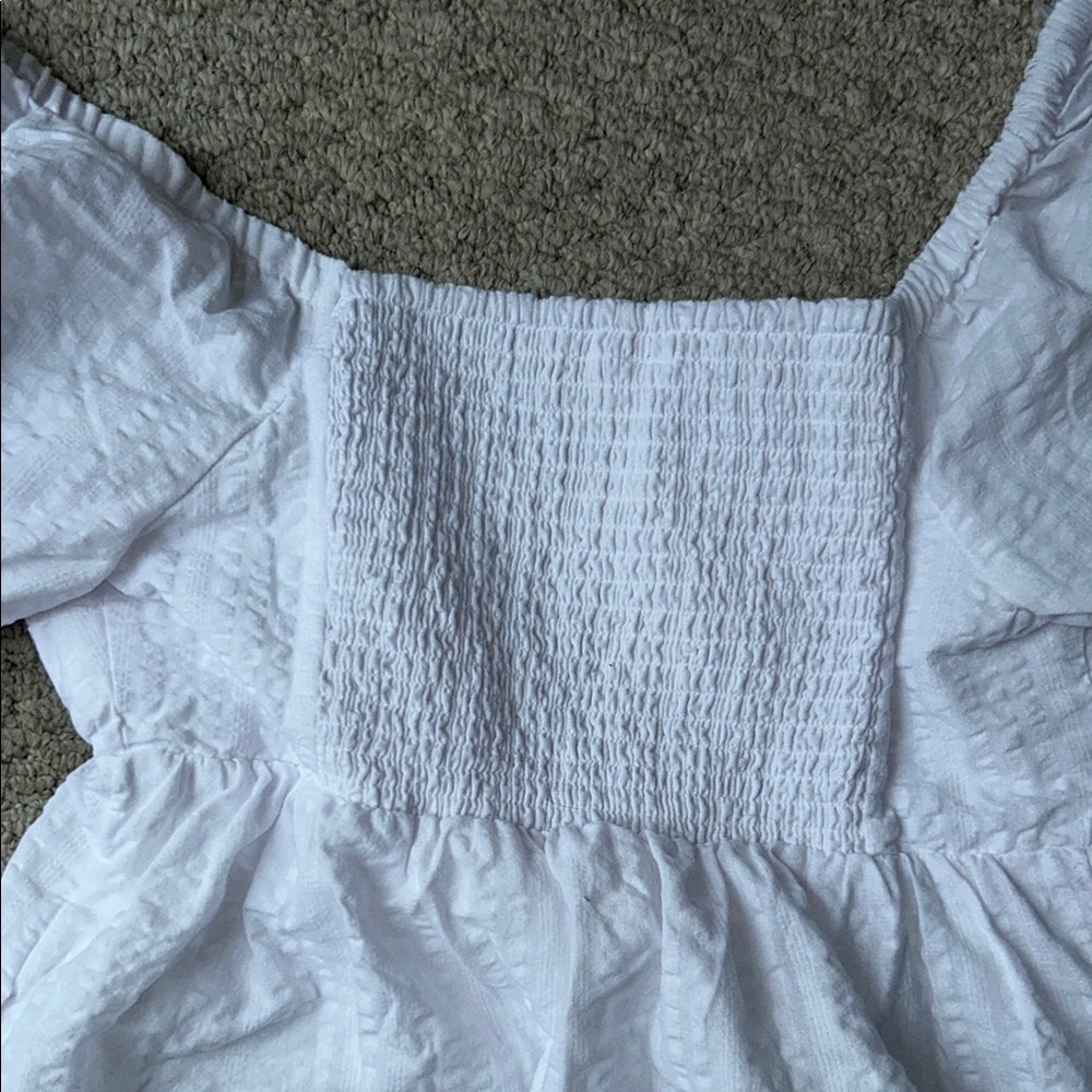 Elegant White Puff Sleeve Dress - Picture 8 of 8